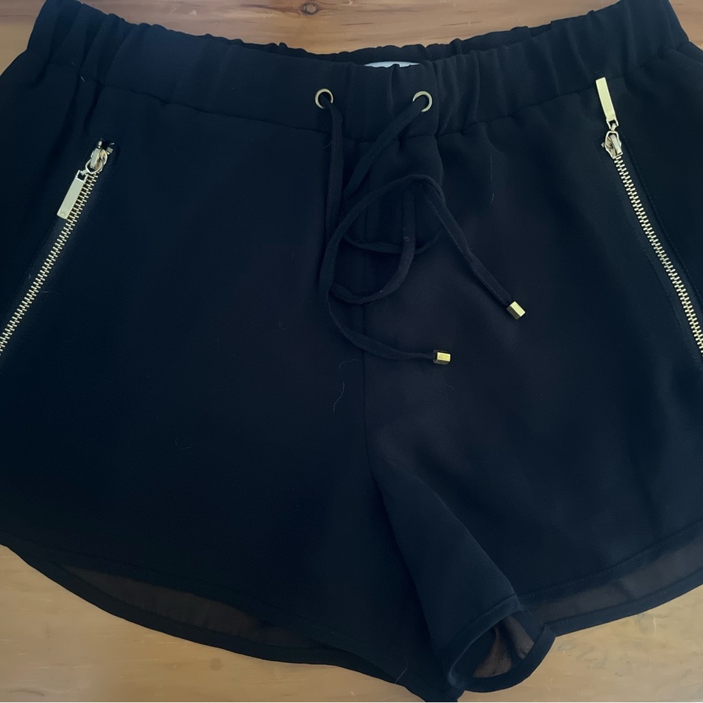 Little short black and gold